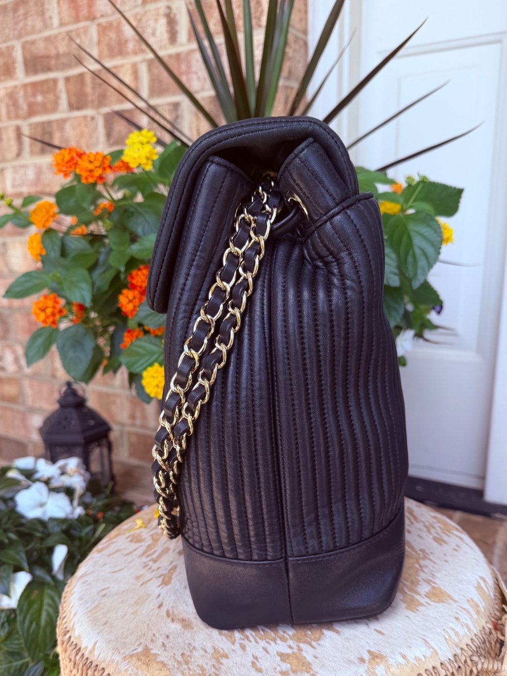 Henri BENDEL No. 7 Quilted Lambskin Leather Convertible Messenger Backpack Bag - Picture 6 of 16